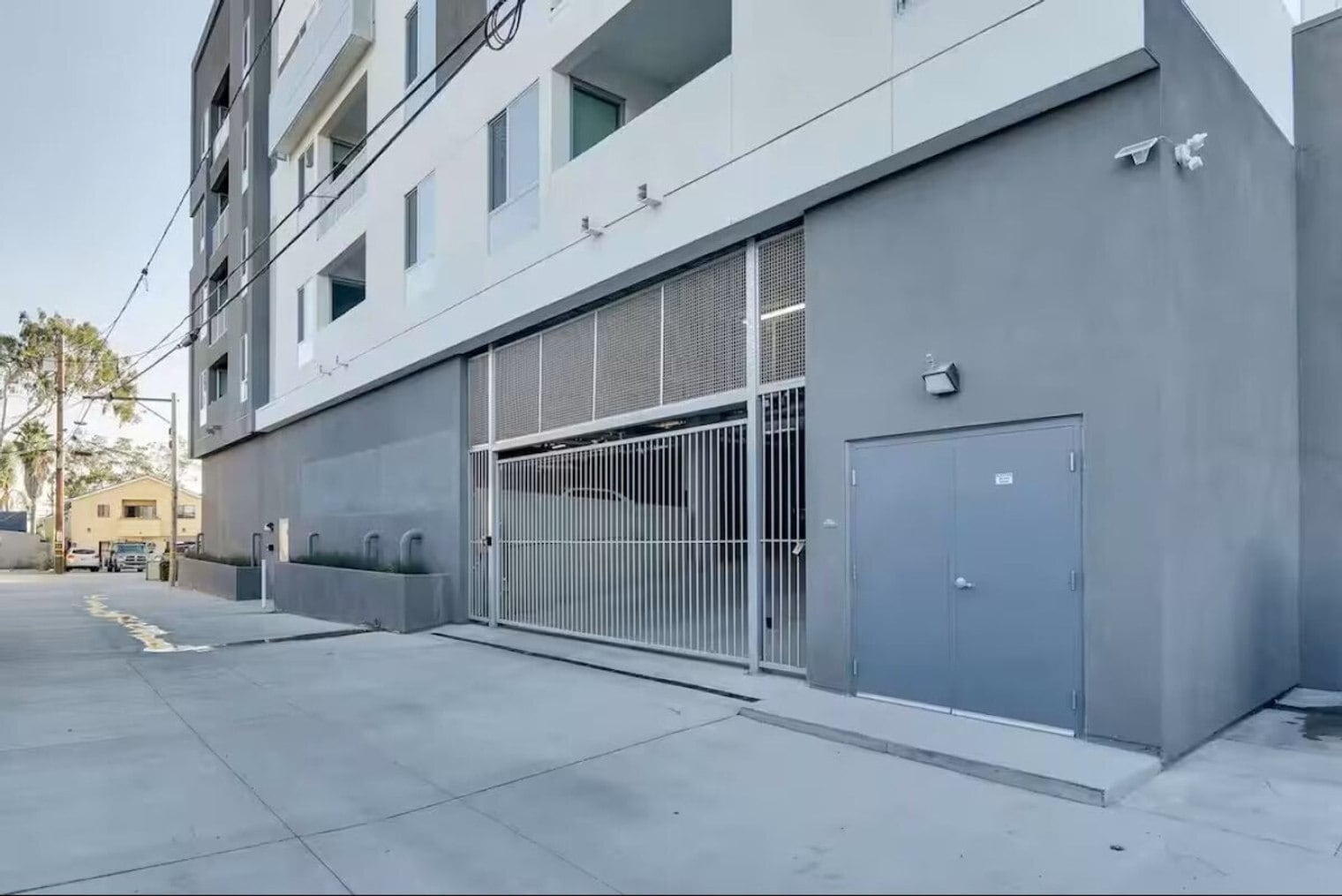 Building Photo - 4325 Ohio St