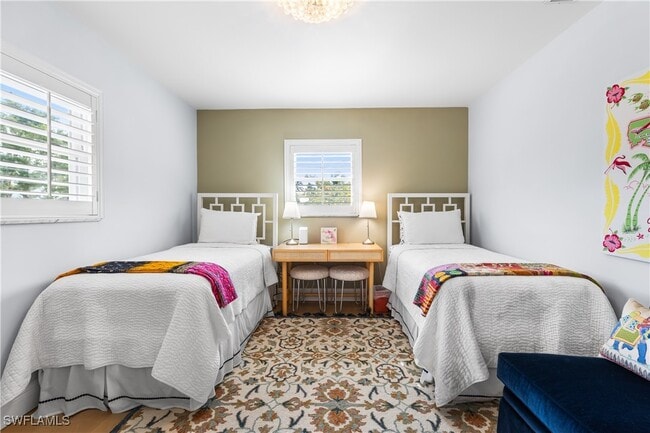 Building Photo - 940 3rd St S