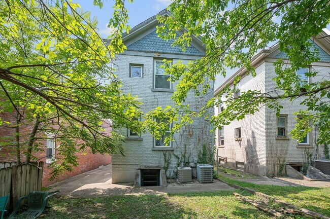 Building Photo - 2316 Chickasaw St