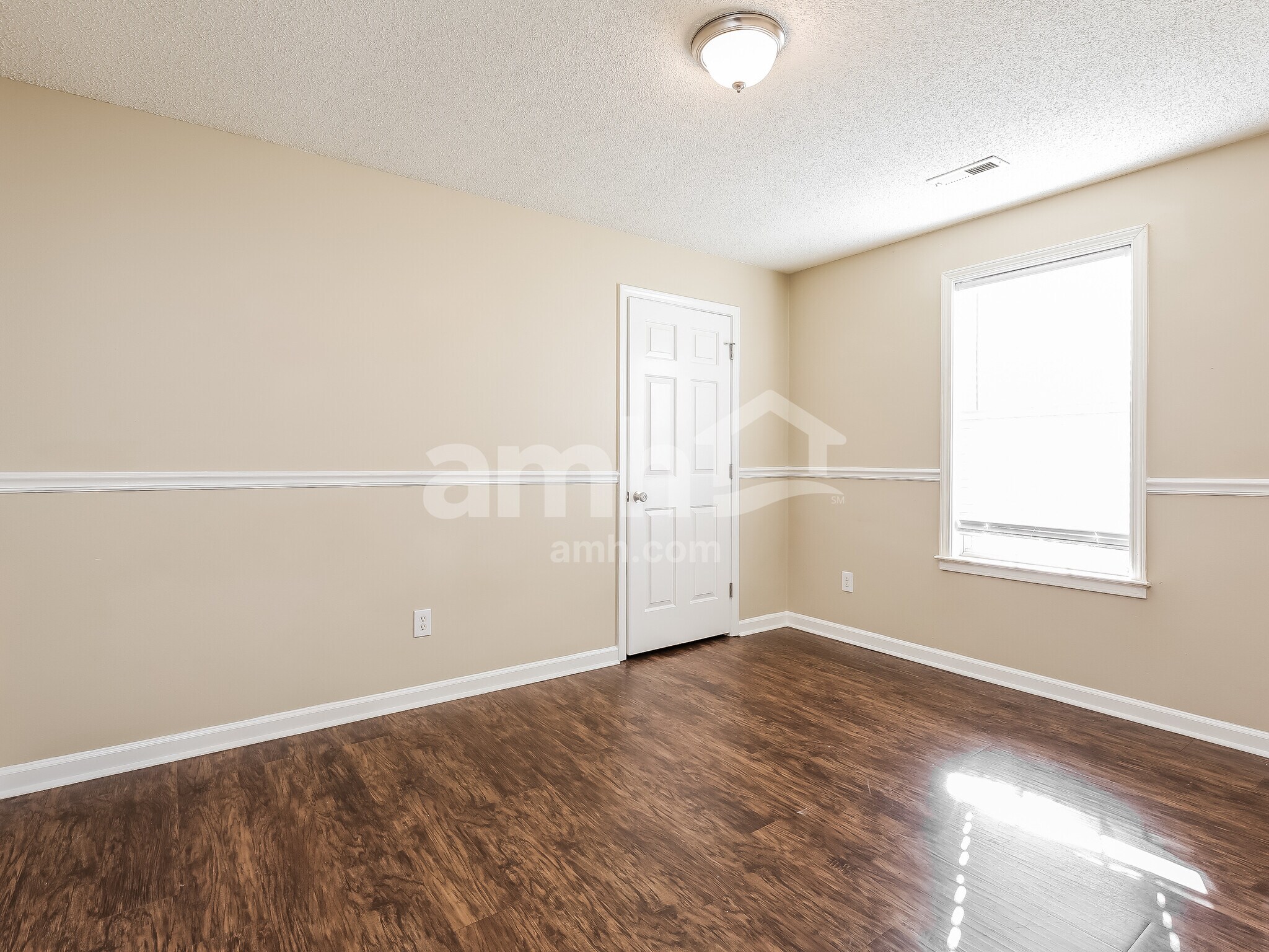 Building Photo - 100 Kingfisher Dr