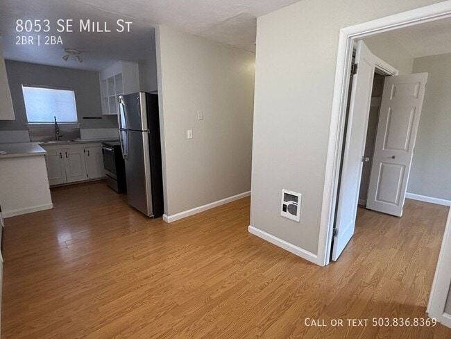 Building Photo - 8053 SE Mill St