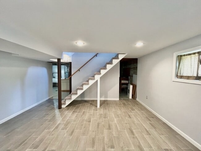 Building Photo - 3700 Woodridge Ave