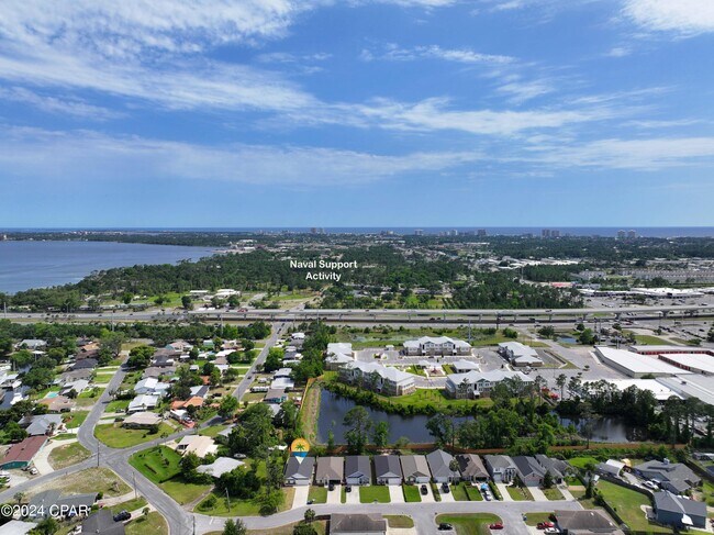 Building Photo - 205 Woodlawn Ct