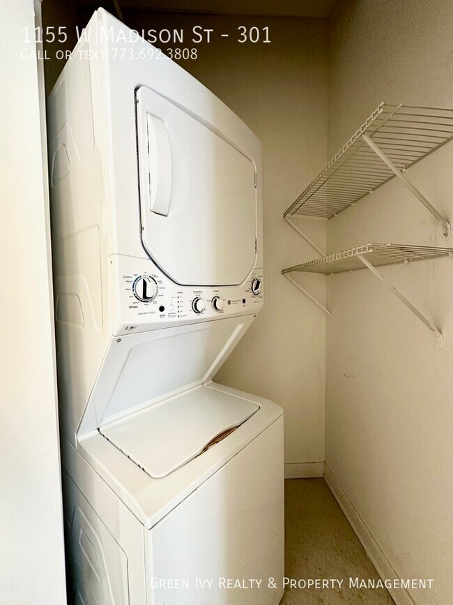 Building Photo - 1155 W Madison St