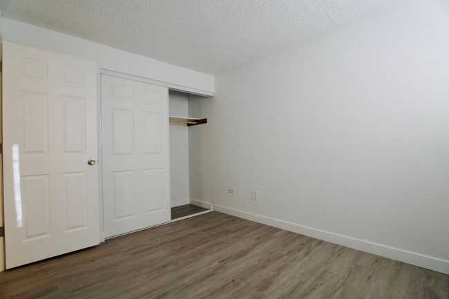 Building Photo - 5111SW Unit A-D