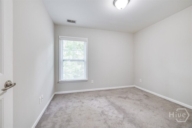 Building Photo - 345 Sonoma Dr