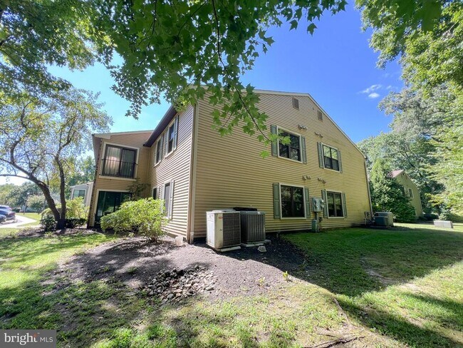 Building Photo - 81 W Bluebell Ln