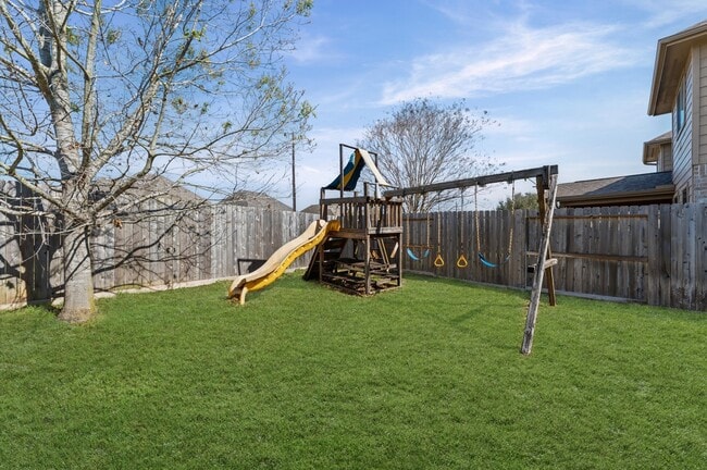 Building Photo - 13310 Cypress Palms Court