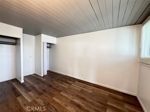 Building Photo - 10539 Paramount Blvd