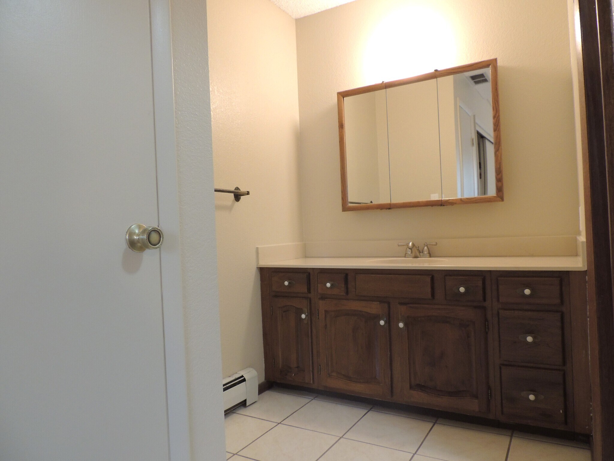 Bathroom #1 - 636 Horizon Dr