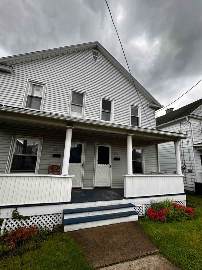 Building Photo - 327-329 Fremont Avenue