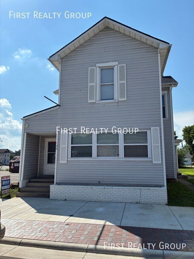 Primary Photo - 129 S Main St