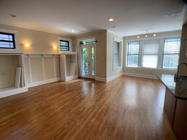 Building Photo - 1144 W Pratt Blvd