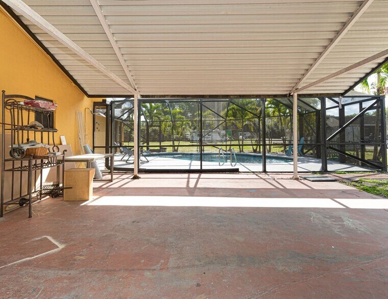 Building Photo - 169 Armadillo Way