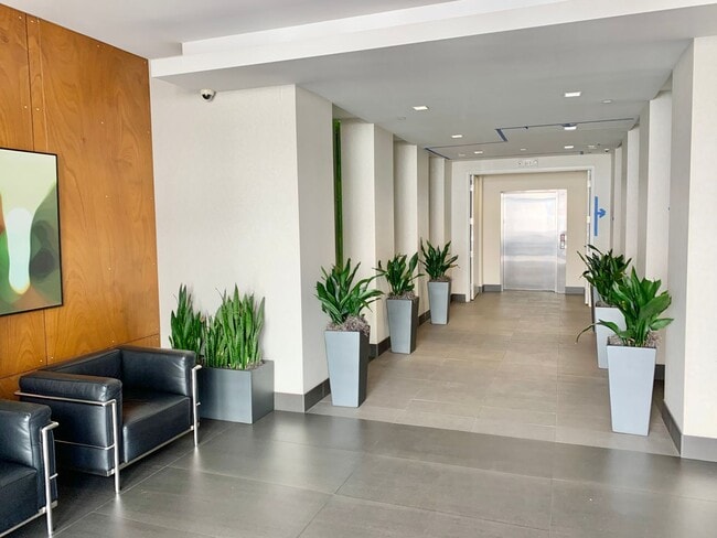 Building Photo - Chic 1BD/1BA in the Heart of Hayes Valley!...