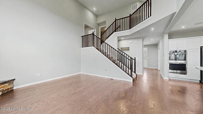 Building Photo - 15802 Stonehouse Ct
