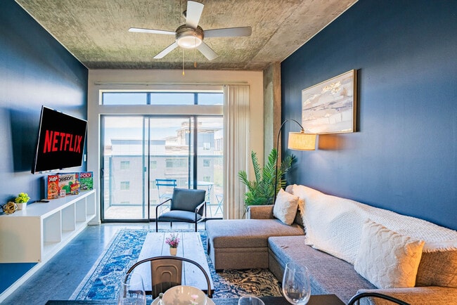 Building Photo - 915 N 4th St