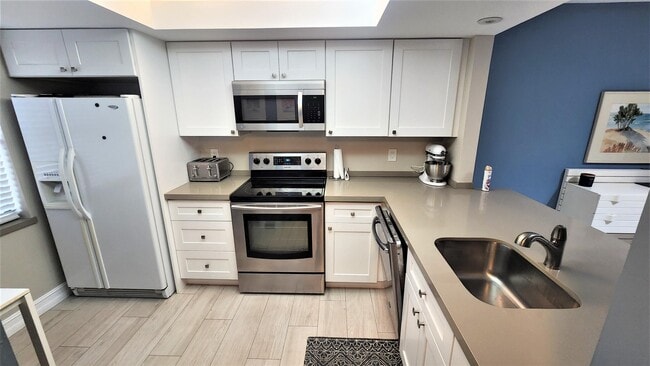 Building Photo - 600 Egret Cir