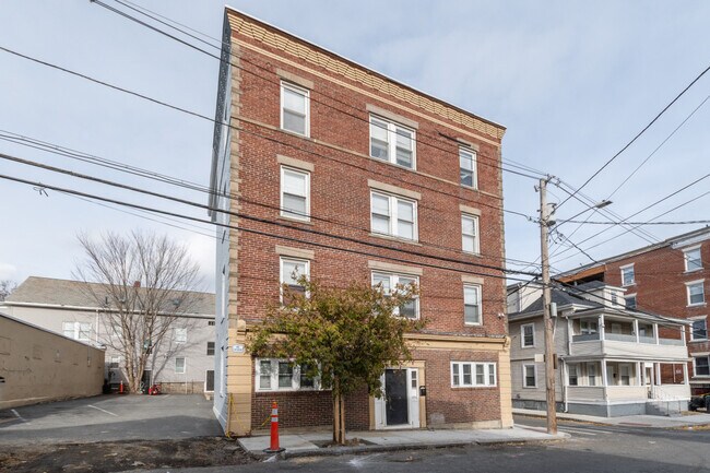 Building Photo - 29 Palmer St