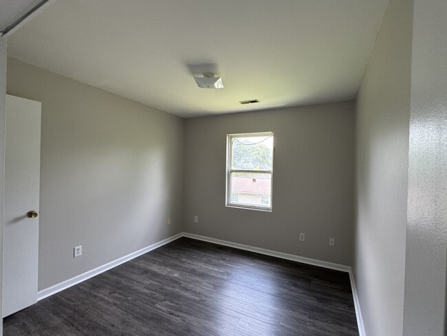 Building Photo - 1278 S Hayne St