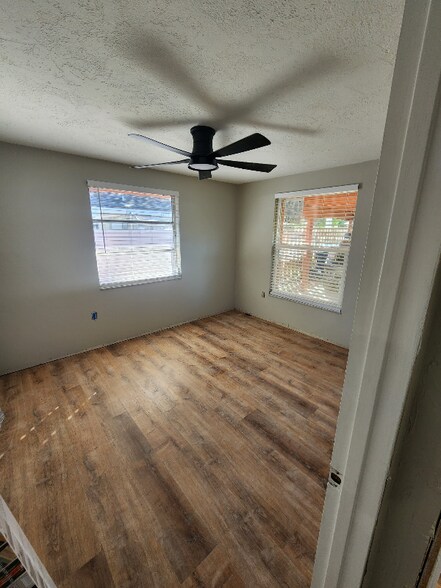 Building Photo - 1835 Joyce St