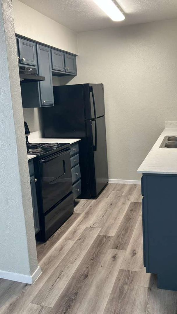 Building Photo - Highland Park Apartments