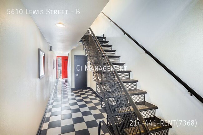 Building Photo - 5610 Lewis St