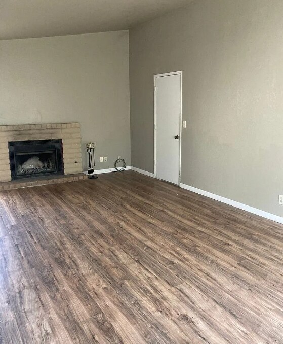 Building Photo - North Merced Near the college-Spacious 2-Bedroom Duplex Retreat: Modern Comfort with 2 Full Baths...