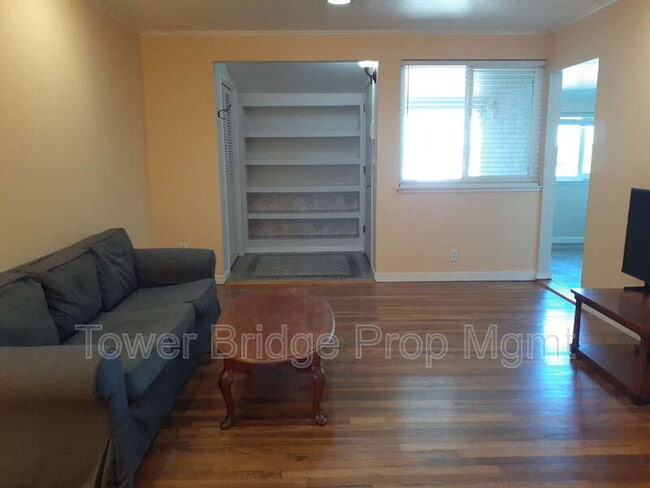 Building Photo - 2640 Watson St