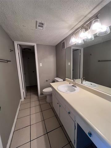 Building Photo - 5604 Boca Raton Blvd