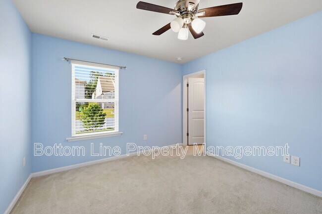 Building Photo - 2496 Emily Brk Wy