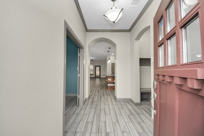 Building Photo - 211 Pleasant Hl Wy