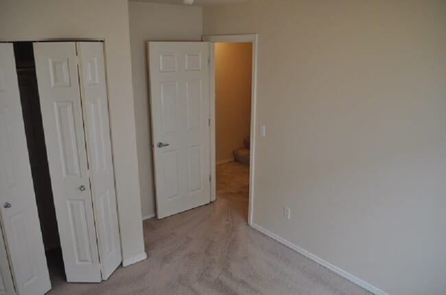 Building Photo - 3 Bedroom East Anchorage Condo!