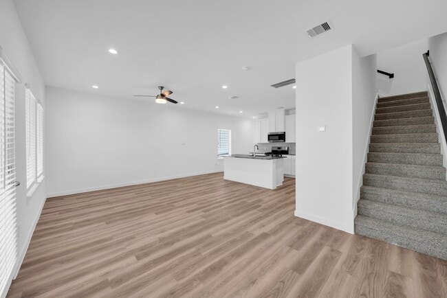 Building Photo - 10316 Penryn Frst Trl