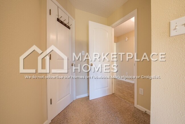 Building Photo - 5264 Brassie Dr