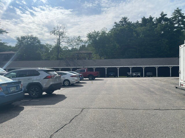 Building Photo - 8 Northbrook Dr