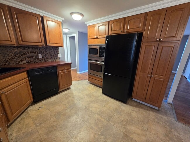 Building Photo - 2 Bedroom Apartment - Newburgh, NY