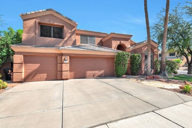 Primary Photo - Beautiful Scottsdale Camelot Ranch Home wi...