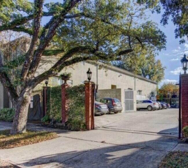 Building Photo - 1903 Portsmouth St