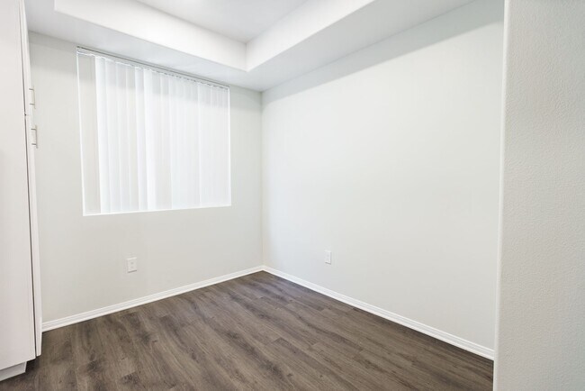 Interior Photo - 2225 Beverly Glen Blvd.