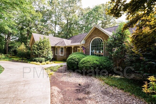 Building Photo - 165 Battleground Rd