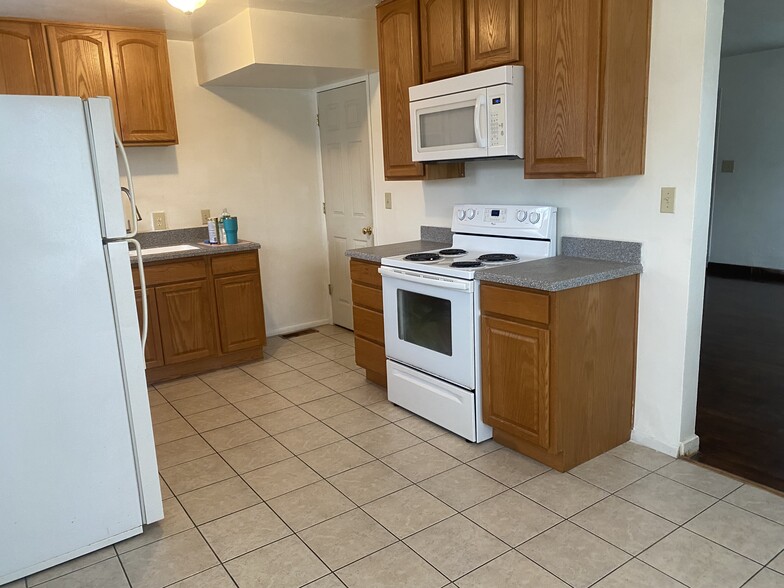 Kitchen - 432 North Fourth Street