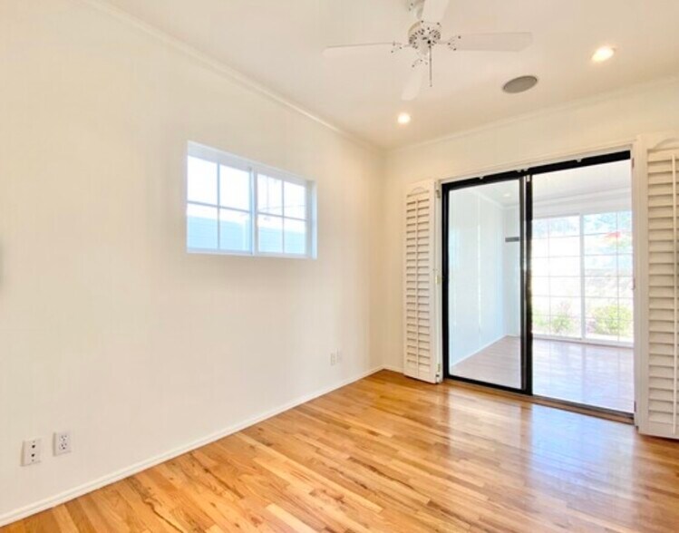 Building Photo - 4162 Alla Rd