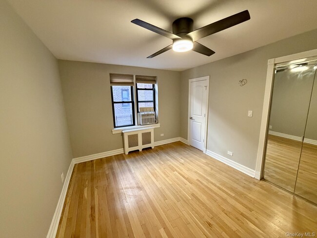 Building Photo - 445 W 240th St