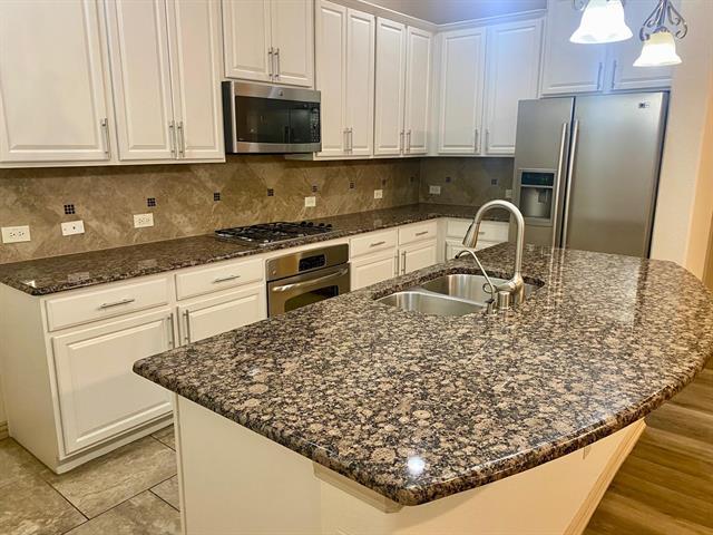 Building Photo - 2465 Embleton Dr