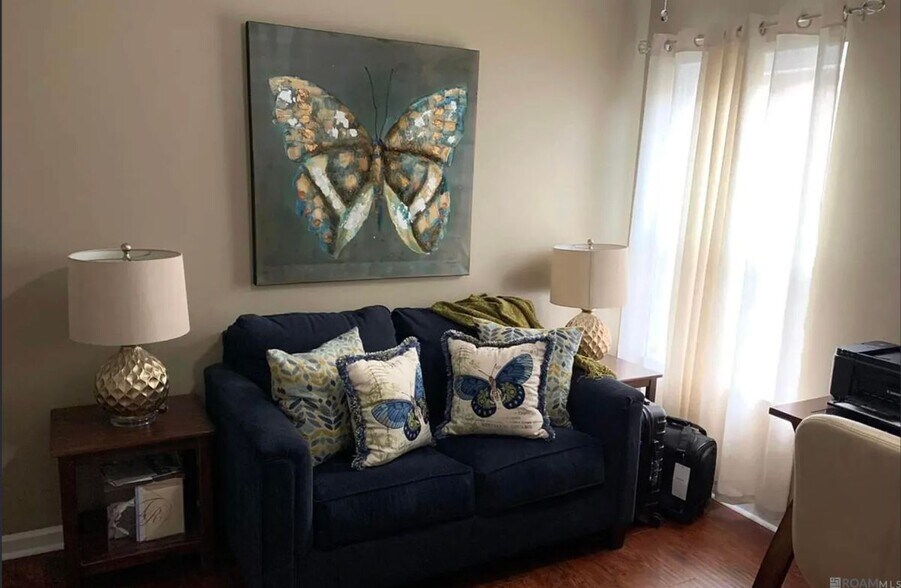 Building Photo - 532 Glenway Dr