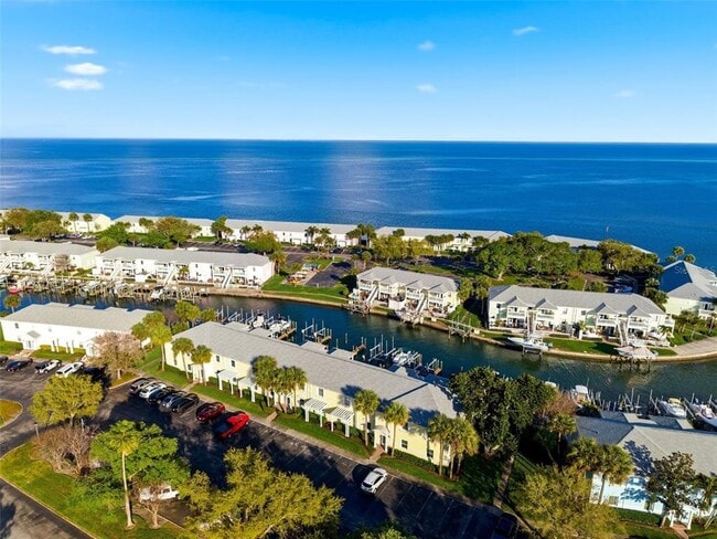 Building Photo - 5174 Beach Dr SE