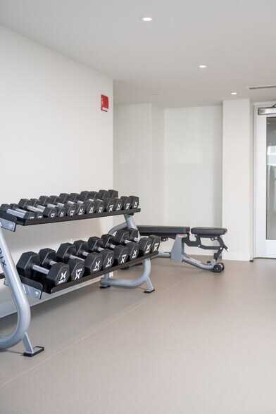 Building Photo - 1400 Columbia Rd