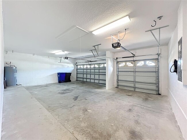 Building Photo - 2830 Cardassi Dr