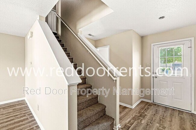 Building Photo - 7941 States Bend Dr